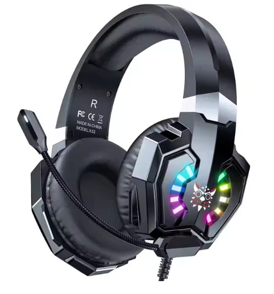 Gaming Headset – صوت قوي و Bass عميق | Noise Cancelling Mic | RGB Lights | Comfort Fit